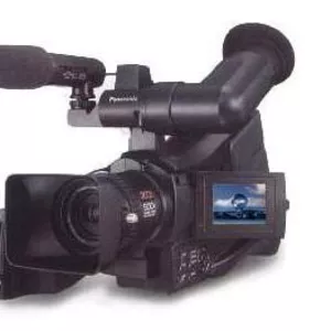 Продам видеокамера panasonic 10000(новые,  2 микрофон,  3батерика,  сумка