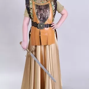 Казахский костюм женщины-воина “Томирис” на прокат в Астане