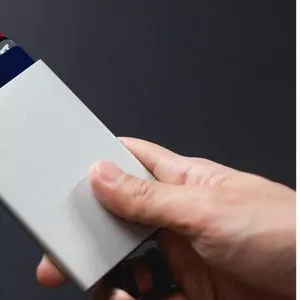 Card Case - кошелек для банковских карт с RFID-блокированием