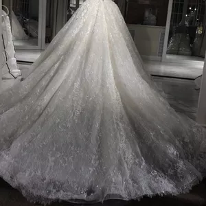 Шикарное свадебное платье ( бренд американский )
