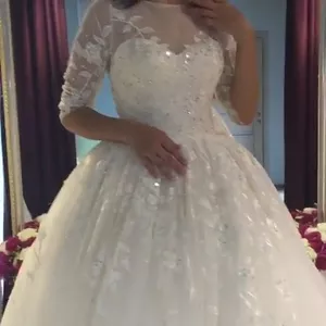 Продам красивое свадебное платье от казахстанского бренда Assylbridal