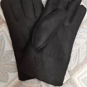 Продам новые мужские замшевые зимние перчатки