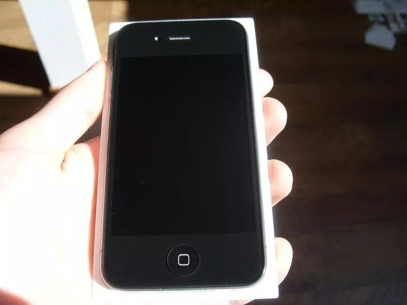 на продажу:: iPhone 4 32gb White / Black @ 350 Euros
