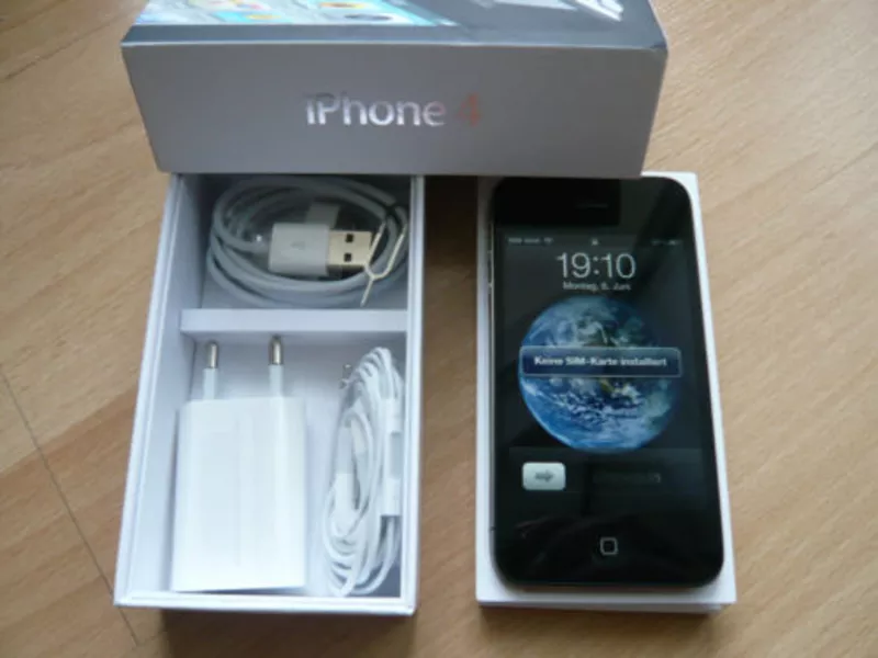 Apple iPhone 4 (Latest Model) 16GB / 32GB version