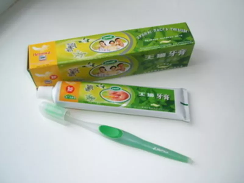 Зубная паста с экстрактами целебных трав 