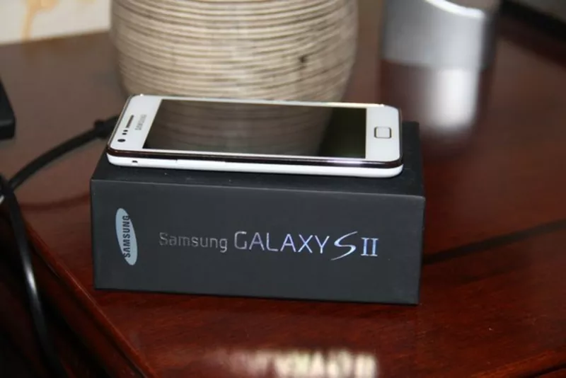 Samsung galaxy S2 White 32GB (Астана) обмен на планшет 