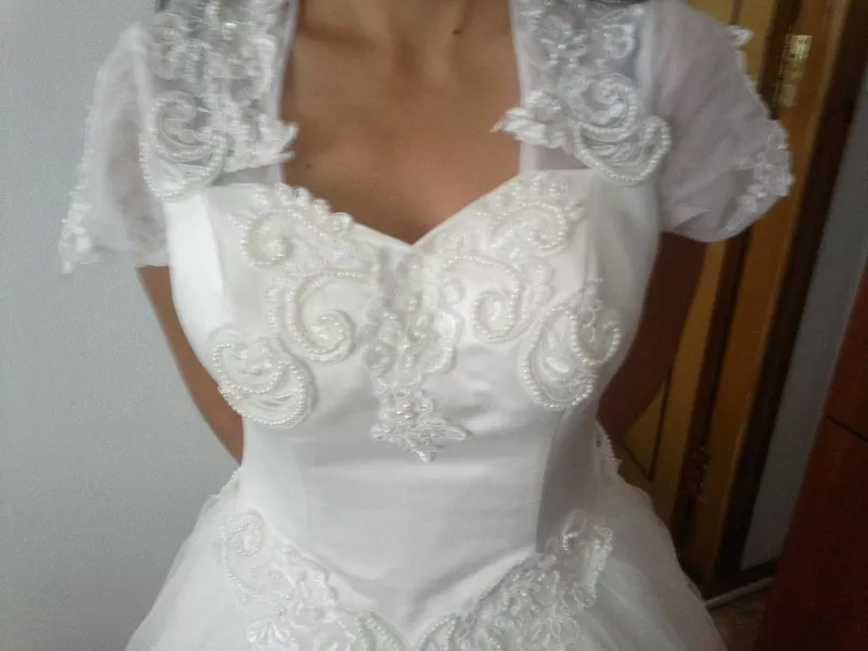 Новое свадебное платье. Производство Китай.