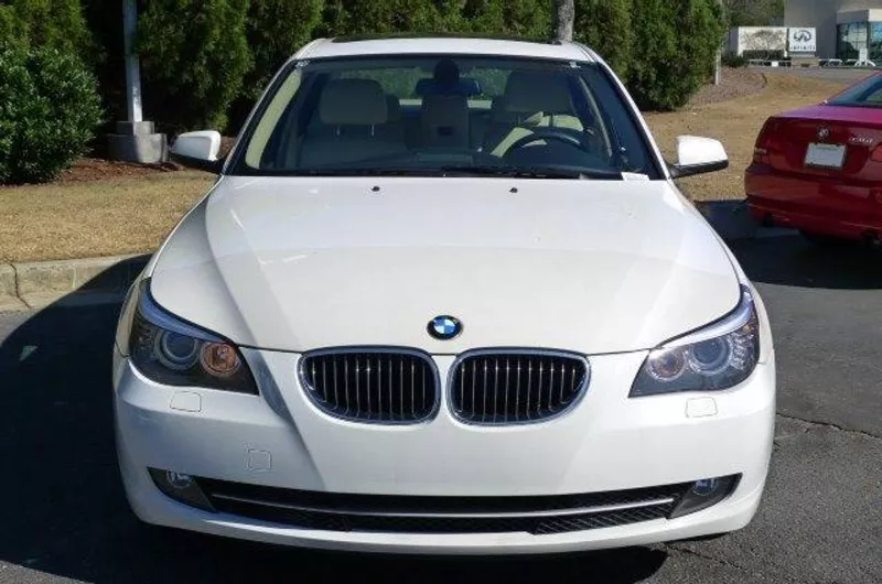 BMW 7,  2010 3