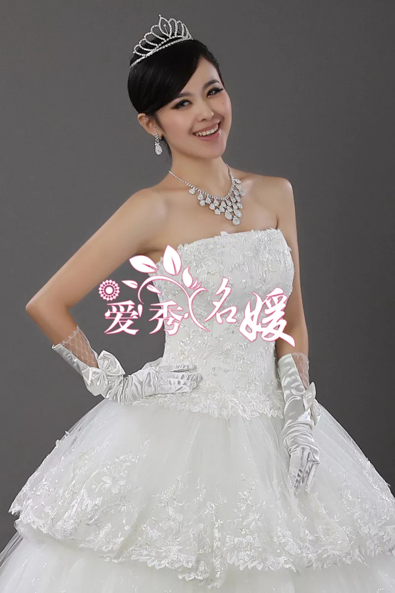 Срочно продам шикарное свадебное платье!!! Не дорого!!! 3