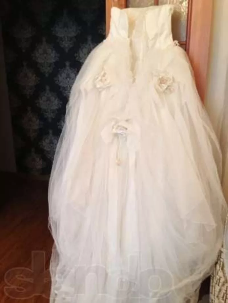 Сдам на прокат шикарное свадебное платье 3