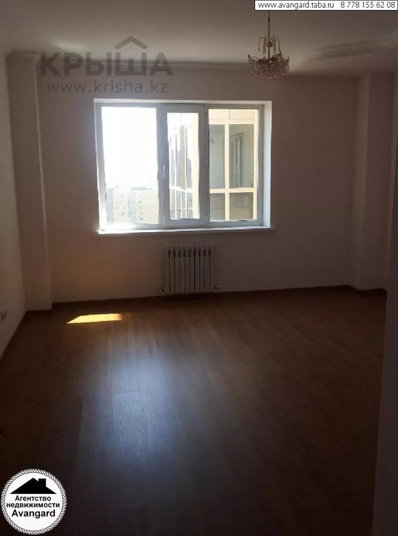 Продам 3-комнатную квартиру,  Омарова — Валиханова   ЖК Медео 6