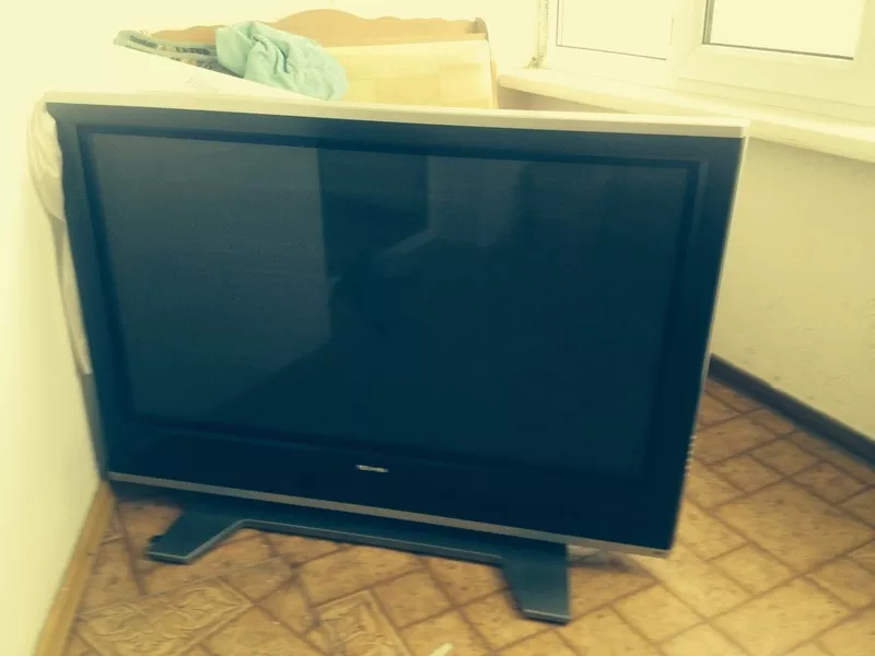 Продам телевизор TOSHIBA 2