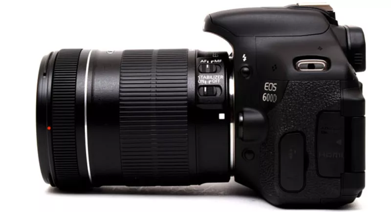 Срочно продам цифровой фотоаппарат Canon EOS 600D kit 3
