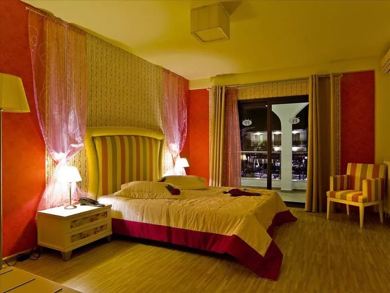 Забронируйте отель Flegra Palace Hotel 4 * в Солнечной Греции с Музени 3