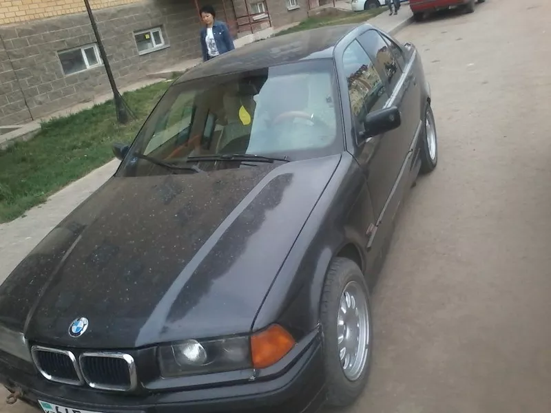Продам BMW 318I