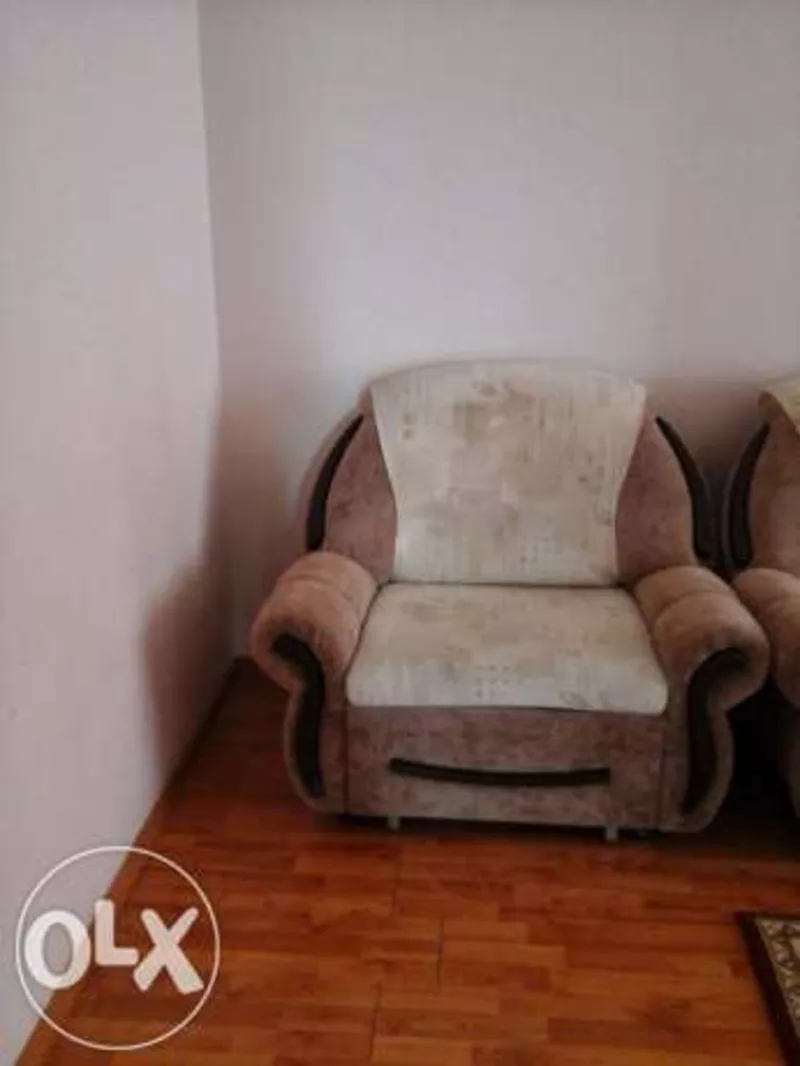 Малый диван и кресло  2