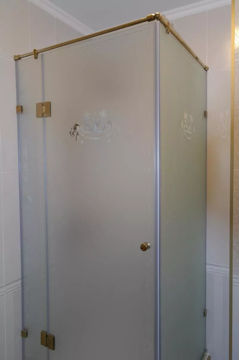 Душевая кабина,  стеклянная шторка в ванную,  перегородка в душ,  Астана 3
