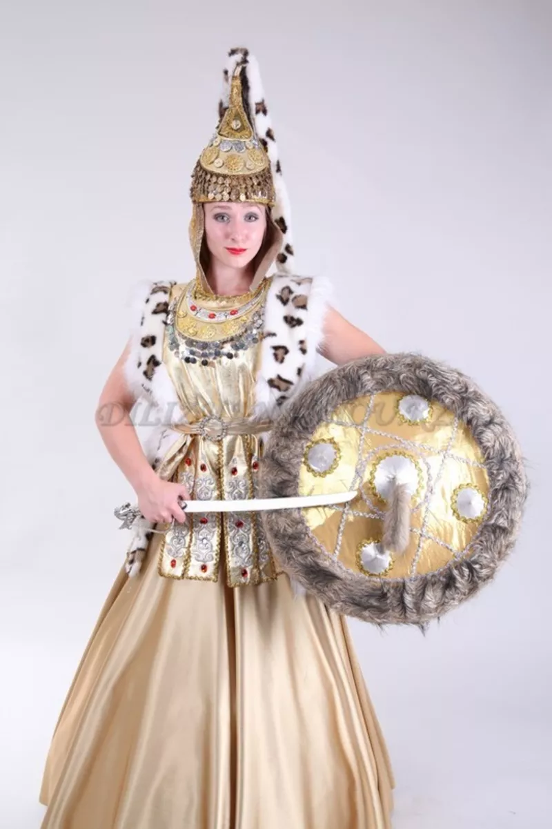 Казахский костюм женщины-воина “Томирис” на прокат в Астане 2