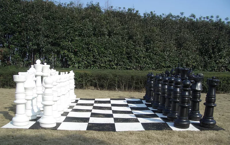 Шахматы парковые (напольные,  гигантские,  уличные)