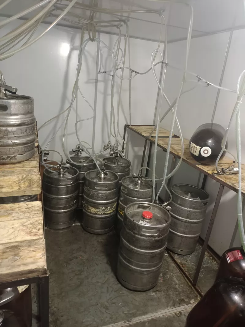 Холодильная камера для пивного магазина 26 сортов пива