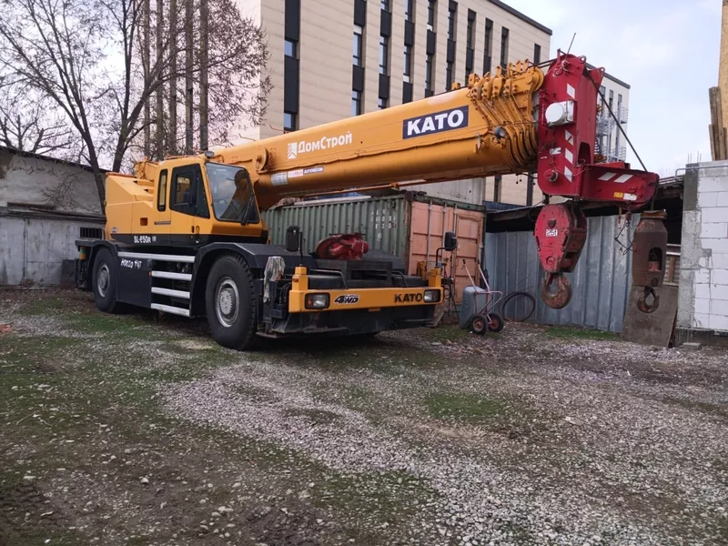Японский кран КАТО 65 тонн