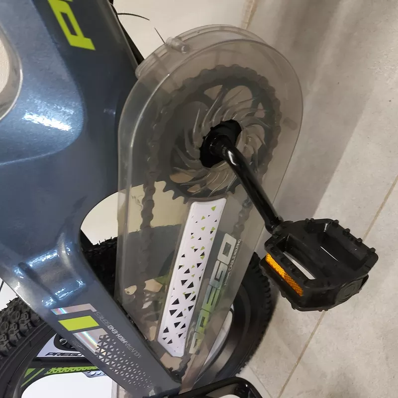 Легкий Детский велосипед. Литые диски размером 16