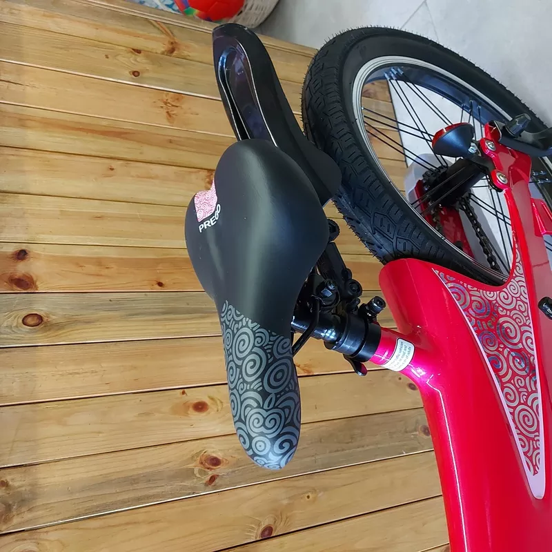 Двухколесный Розовый Детский велосипед. Колеса 18