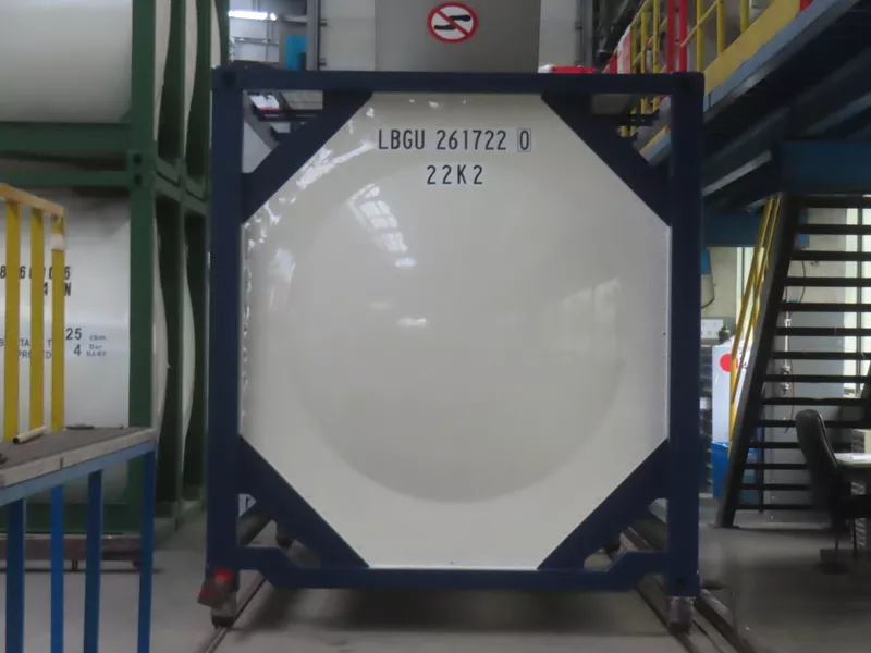 Танк-контейнер 26 000 литров 2